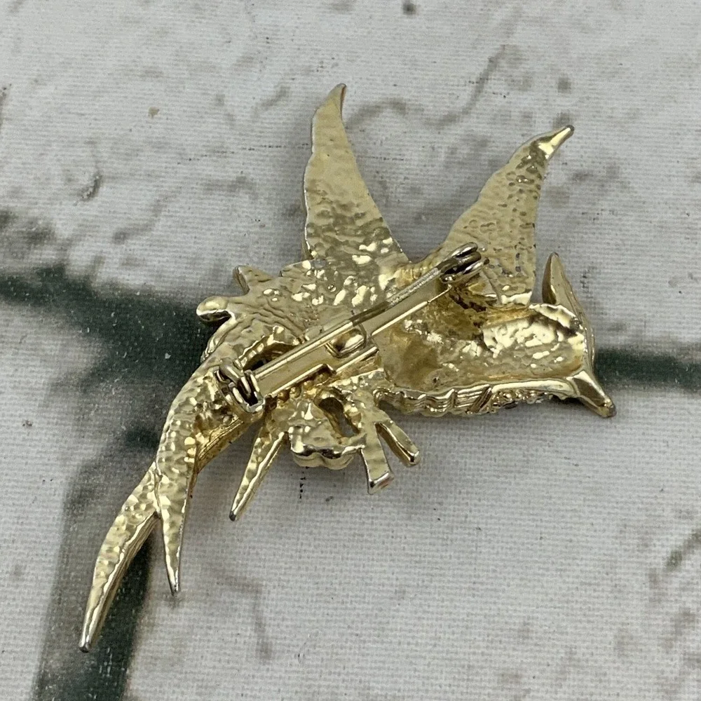 Vintage‎ Bird on a Branch Gold Toned Bird Brooch Rhinestones Missing Ornate Flaw